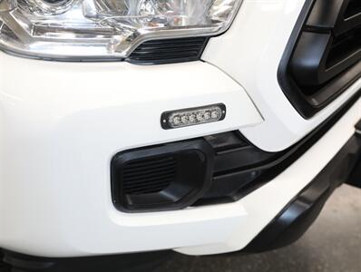 2023 Toyota Tacoma SR V6 4X4   - Photo 8 - Addison, IL 60101