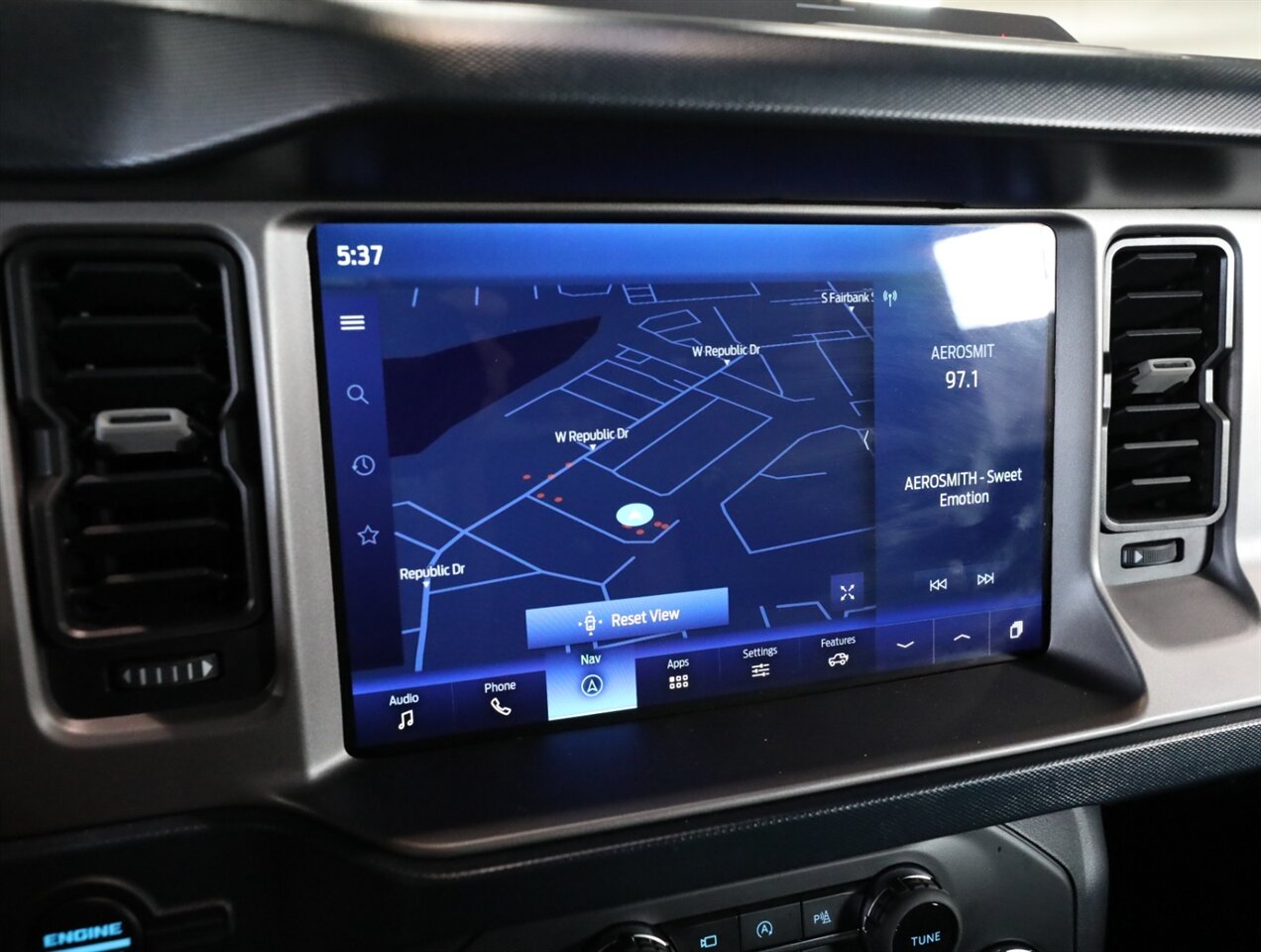 2023 Ford Bronco Outer Banks - Photo 32 - Addison, IL 60101
