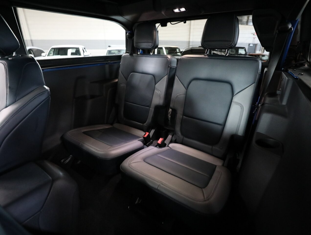 2023 Ford Bronco Outer Banks - Photo 21 - Addison, IL 60101