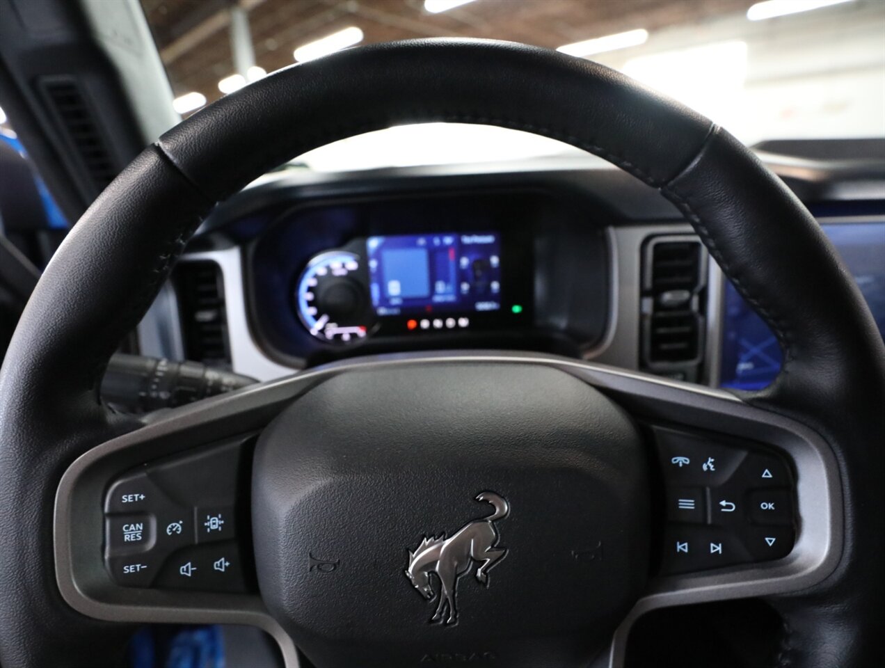 2023 Ford Bronco Outer Banks - Photo 36 - Addison, IL 60101