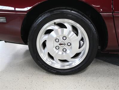 1993 Chevrolet Corvette Convertible   - Photo 41 - Addison, IL 60101
