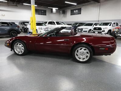 1993 Chevrolet Corvette Convertible   - Photo 18 - Addison, IL 60101