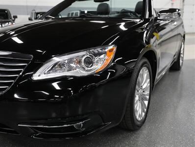 2013 Chrysler 200 Limited   - Photo 6 - Addison, IL 60101