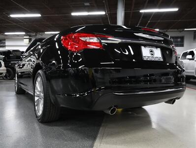 2013 Chrysler 200 Limited   - Photo 13 - Addison, IL 60101