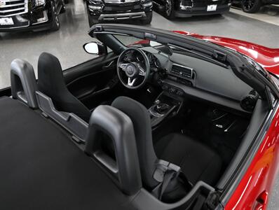 2016 Mazda MX-5 Miata Sport   - Photo 17 - Addison, IL 60101