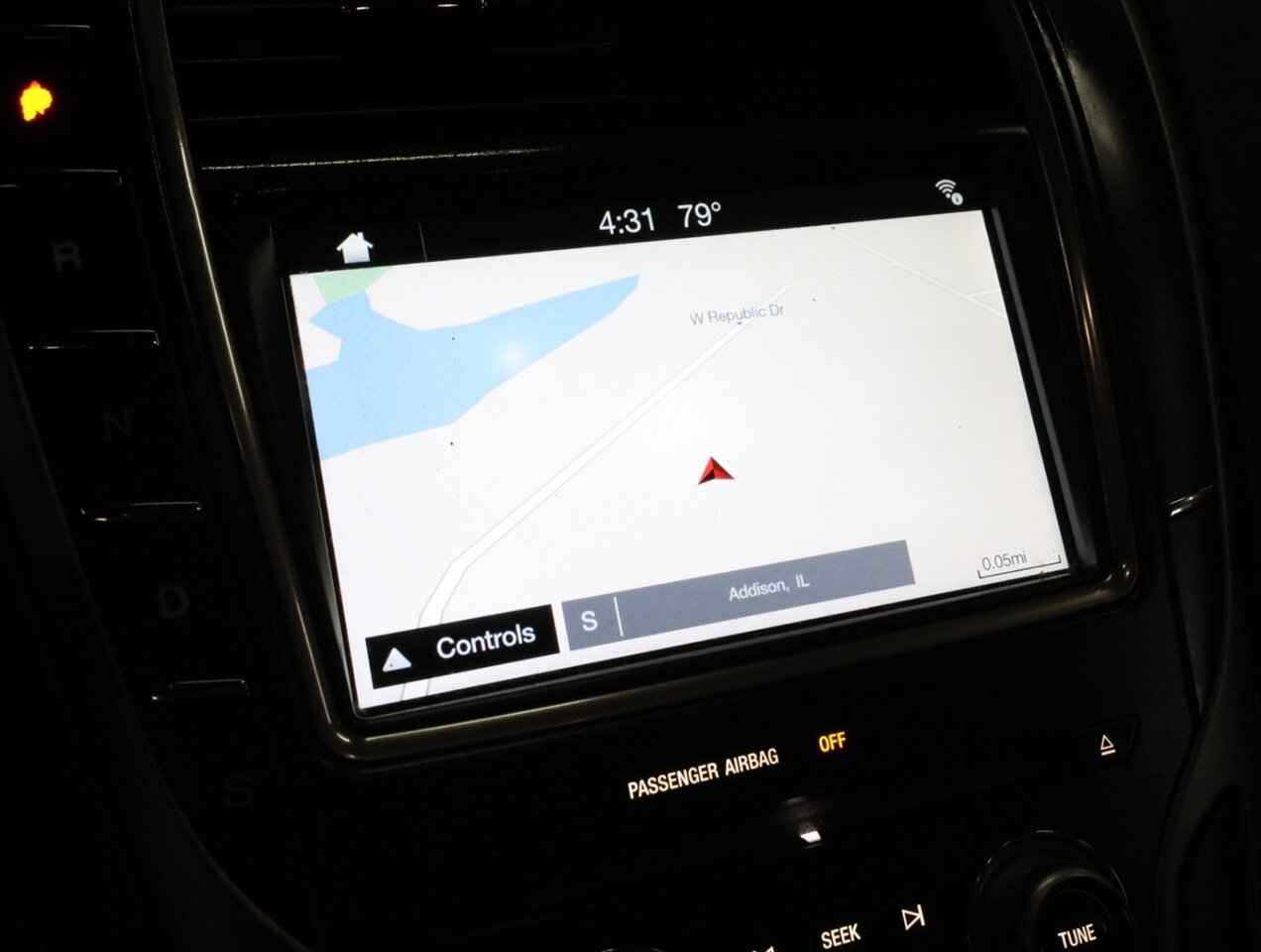 2016 Lincoln MKX Reserve AWD - Photo 38 - Addison, IL 60101
