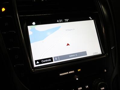 2016 Lincoln MKX Reserve AWD - Photo 38 - Addison, IL 60101