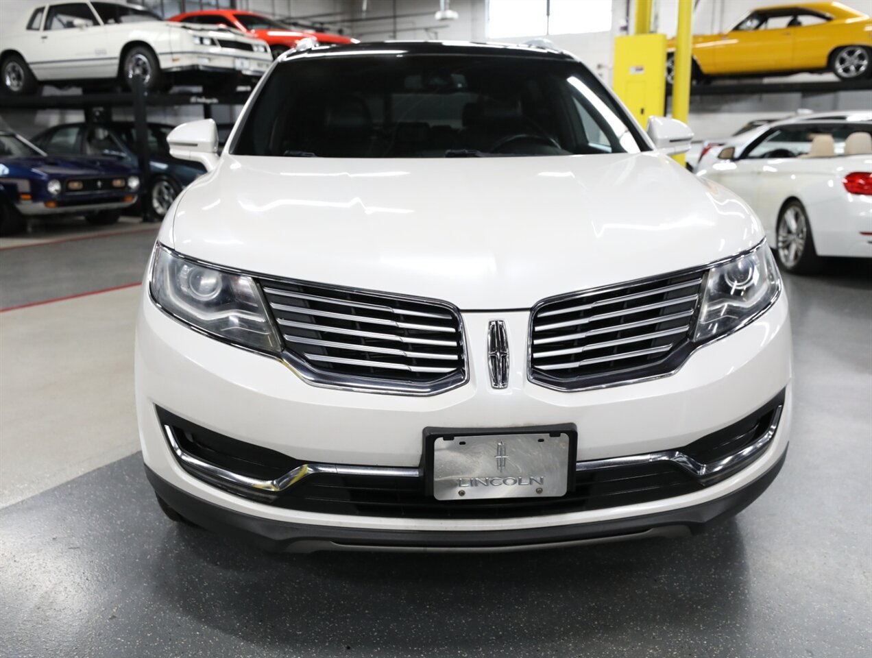 2016 Lincoln MKX Reserve AWD - Photo 6 - Addison, IL 60101