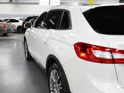 2016 Lincoln MKX Reserve AWD - Photo 15 - Addison, IL 60101