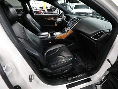 2016 Lincoln MKX Reserve AWD - Photo 18 - Addison, IL 60101