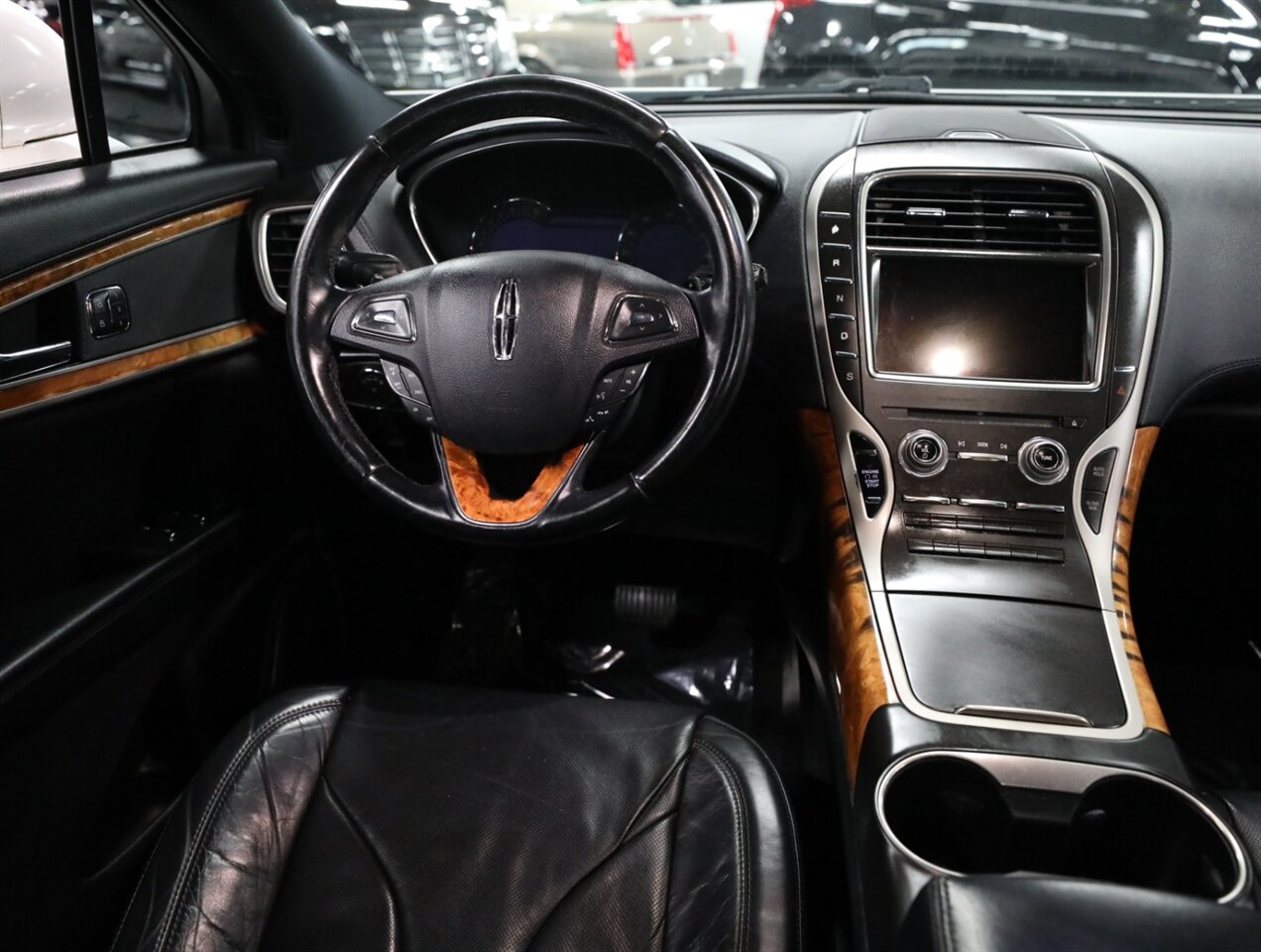 2016 Lincoln MKX Reserve AWD - Photo 29 - Addison, IL 60101