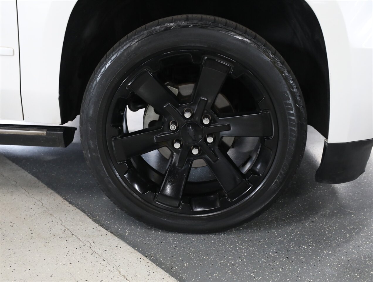 2017 Chevrolet Suburban Premier 4X4 - Photo 53 - Addison, IL 60101