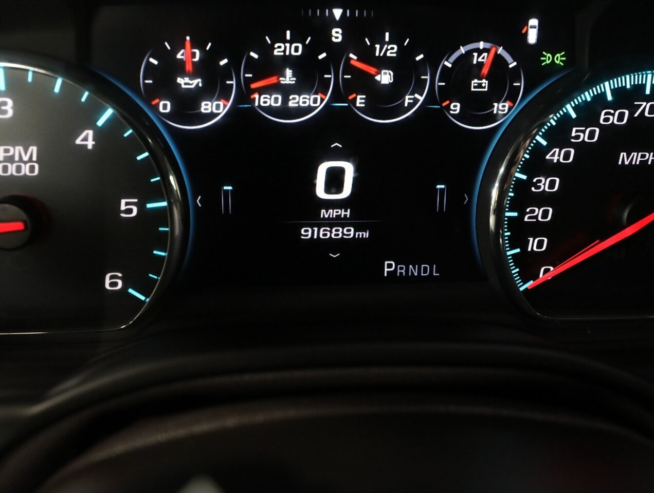 2017 Chevrolet Suburban Premier 4X4 - Photo 50 - Addison, IL 60101