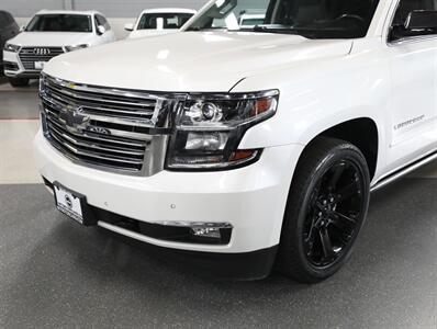 2017 Chevrolet Suburban Premier 4X4   - Photo 3 - Addison, IL 60101