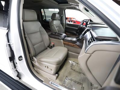 2017 Chevrolet Suburban Premier 4X4   - Photo 19 - Addison, IL 60101