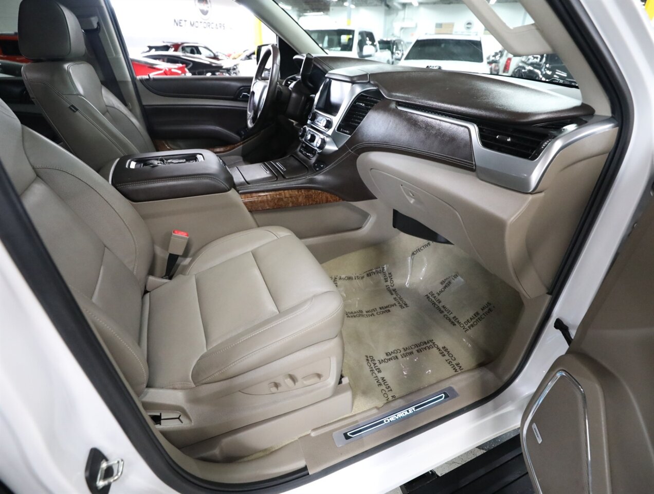 2017 Chevrolet Suburban Premier 4X4 - Photo 18 - Addison, IL 60101