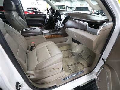 2017 Chevrolet Suburban Premier 4X4   - Photo 18 - Addison, IL 60101