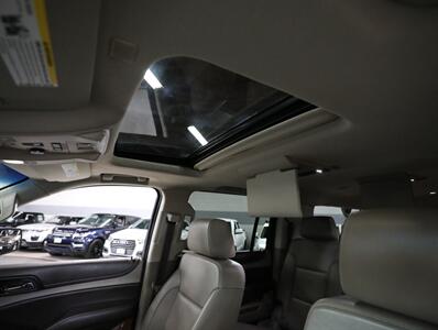 2017 Chevrolet Suburban Premier 4X4   - Photo 39 - Addison, IL 60101