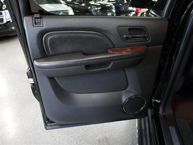 2013 Cadillac Escalade EXT Luxury AWD   - Photo 24 - Addison, IL 60101