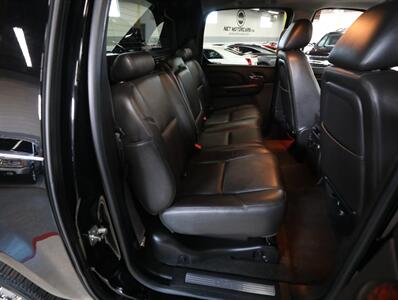 2013 Cadillac Escalade EXT Luxury AWD   - Photo 23 - Addison, IL 60101