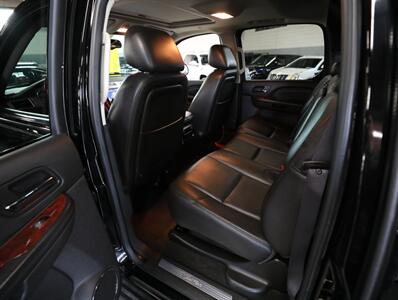 2013 Cadillac Escalade EXT Luxury AWD   - Photo 25 - Addison, IL 60101