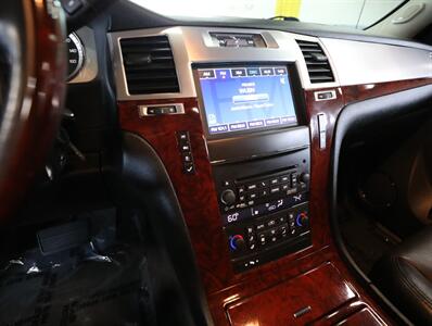 2013 Cadillac Escalade EXT Luxury AWD   - Photo 34 - Addison, IL 60101
