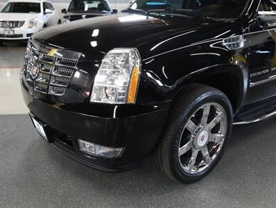 2013 Cadillac Escalade EXT Luxury AWD   - Photo 3 - Addison, IL 60101
