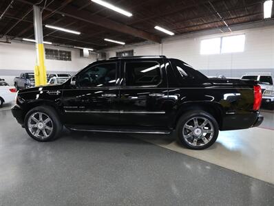 2013 Cadillac Escalade EXT Luxury AWD   - Photo 17 - Addison, IL 60101