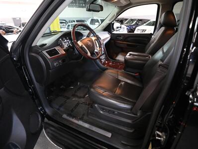 2013 Cadillac Escalade EXT Luxury AWD   - Photo 30 - Addison, IL 60101