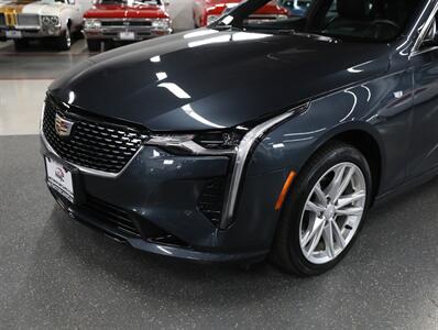 2022 Cadillac CT4 Luxury   - Photo 3 - Addison, IL 60101