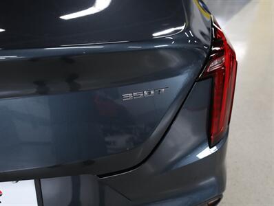 2022 Cadillac CT4 Luxury   - Photo 11 - Addison, IL 60101