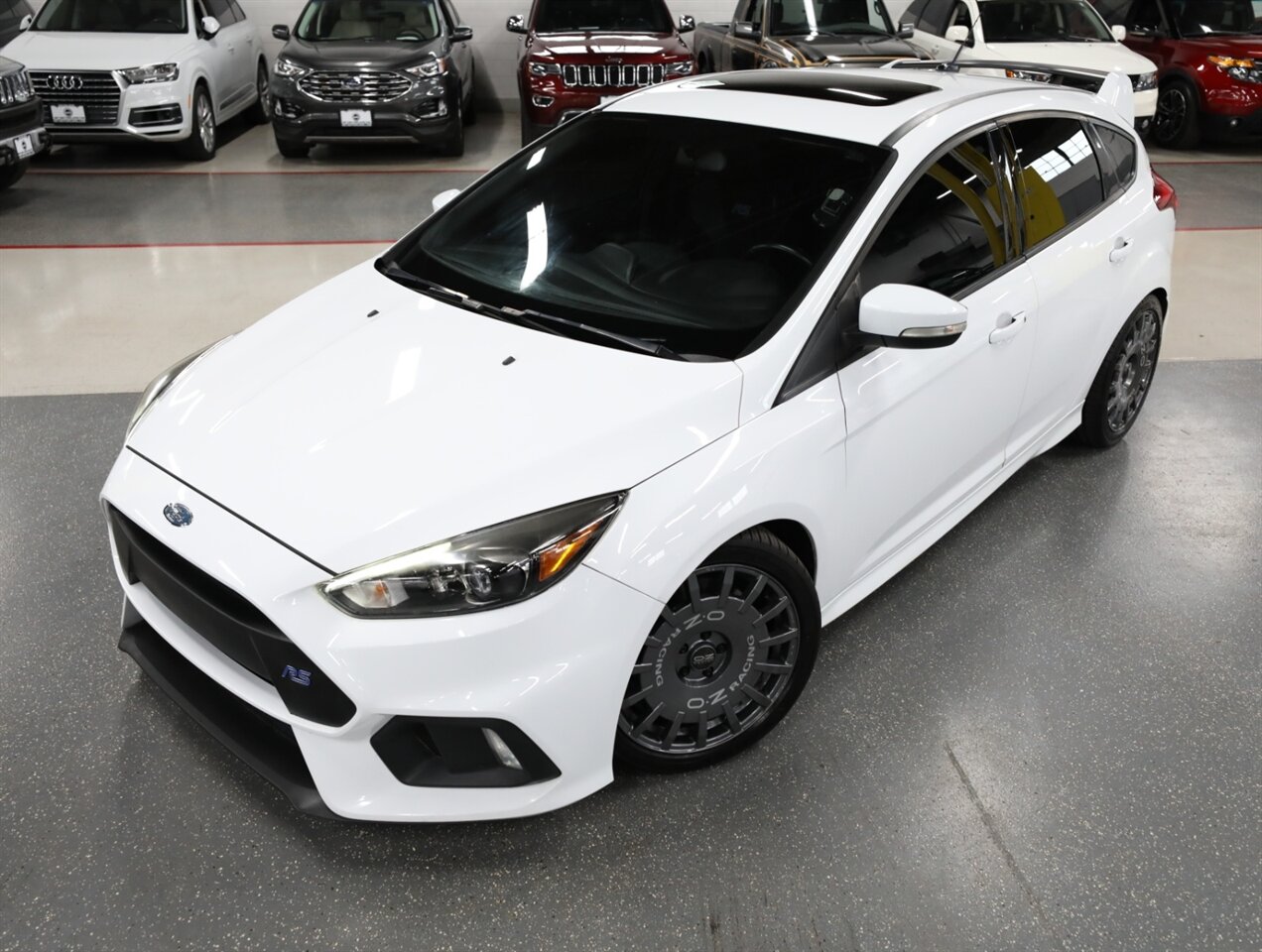 2017 Ford Focus RS - Photo 2 - Addison, IL 60101