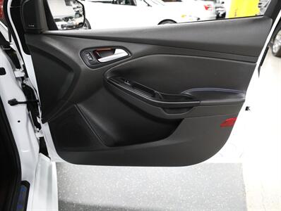 2017 Ford Focus RS   - Photo 21 - Addison, IL 60101