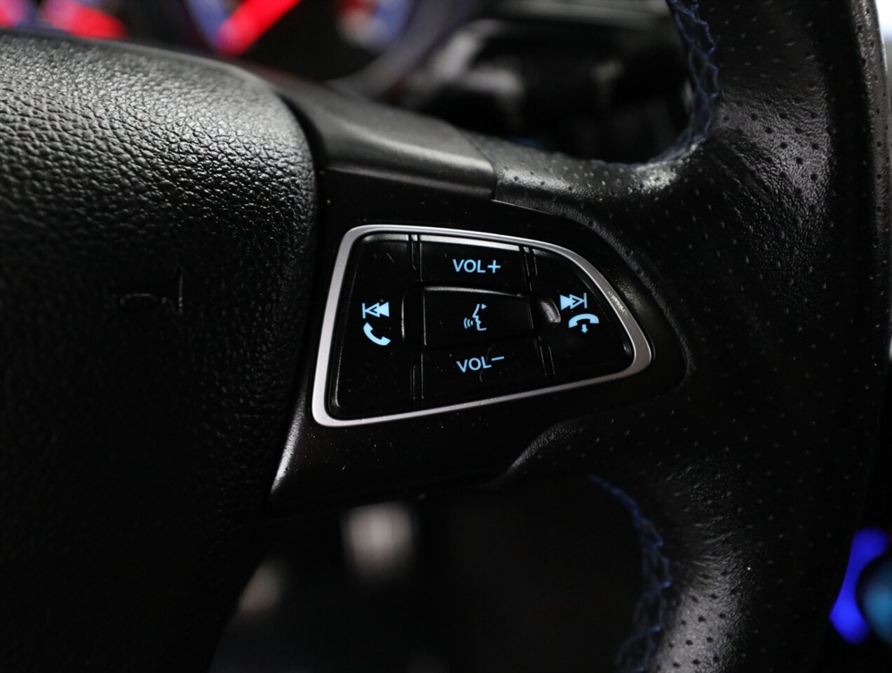 2017 Ford Focus RS - Photo 46 - Addison, IL 60101