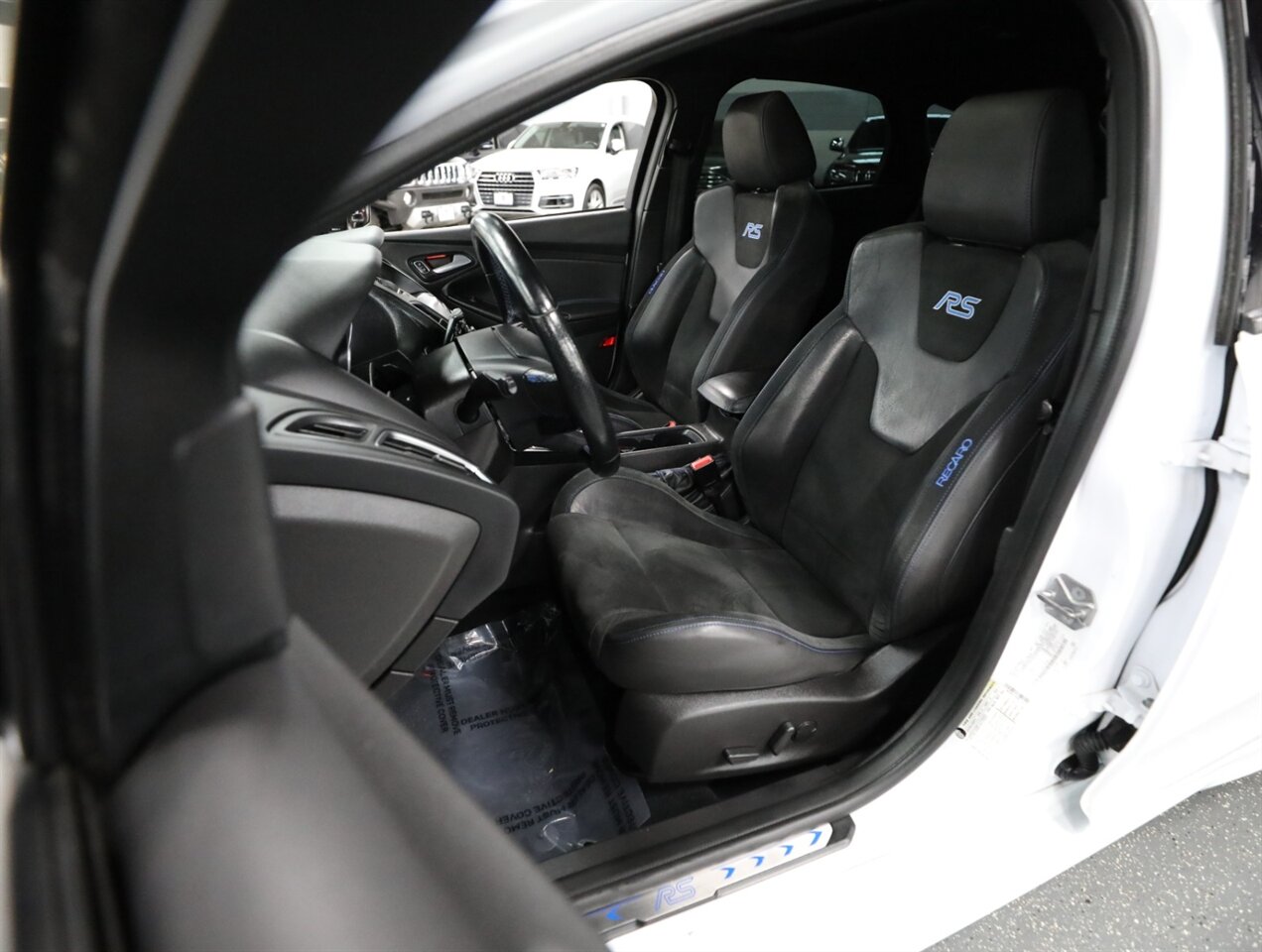 2017 Ford Focus RS - Photo 34 - Addison, IL 60101