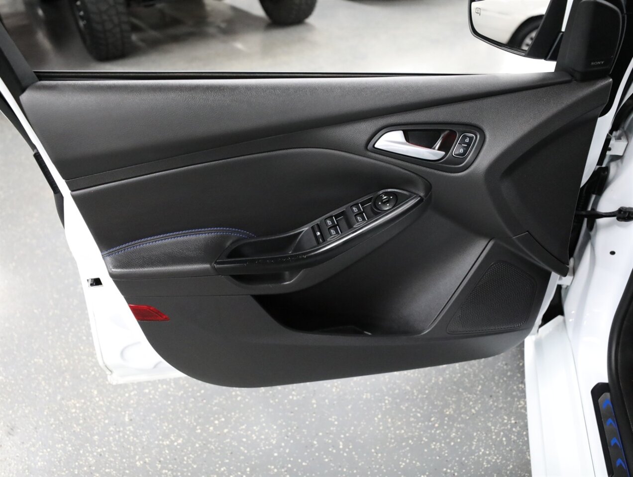 2017 Ford Focus RS - Photo 32 - Addison, IL 60101