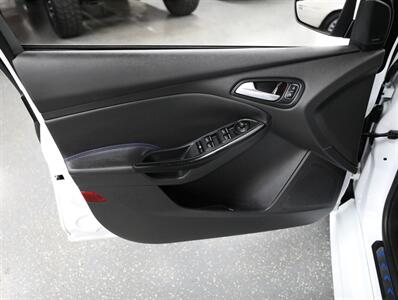 2017 Ford Focus RS   - Photo 32 - Addison, IL 60101