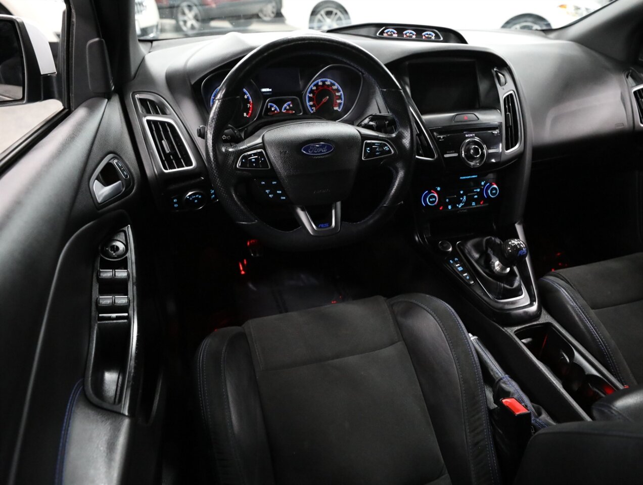 2017 Ford Focus RS - Photo 31 - Addison, IL 60101