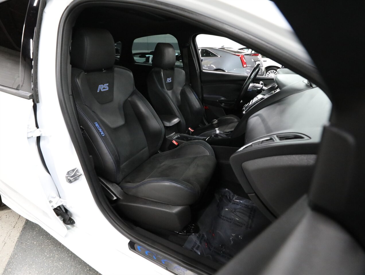 2017 Ford Focus RS - Photo 23 - Addison, IL 60101