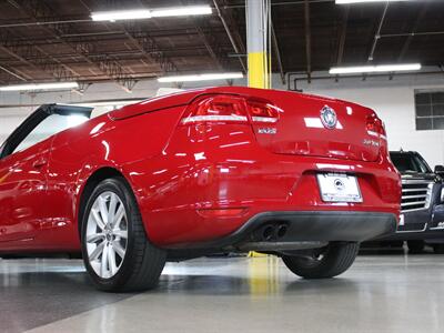 2012 Volkswagen Eos Komfort SULEV   - Photo 14 - Addison, IL 60101