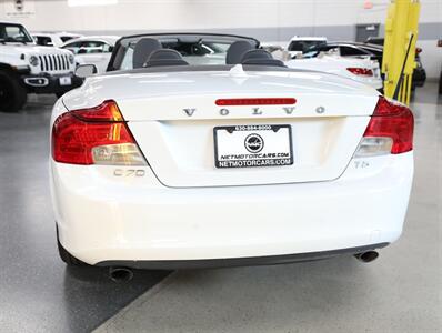 2013 Volvo C70 T5 Premier Plus - Photo 10 - Addison, IL 60101