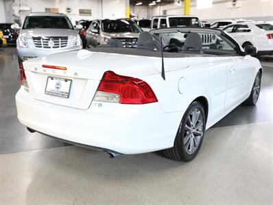 2013 Volvo C70 T5 Premier Plus - Photo 9 - Addison, IL 60101