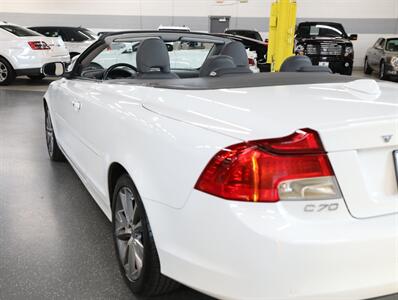 2013 Volvo C70 T5 Premier Plus - Photo 15 - Addison, IL 60101