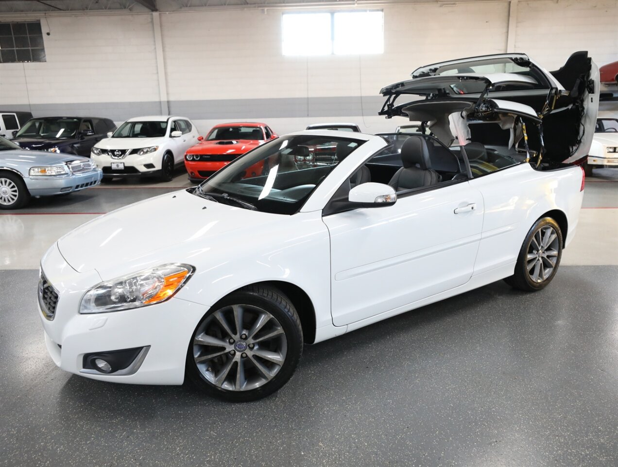 2013 Volvo C70 T5 Premier Plus - Photo 38 - Addison, IL 60101
