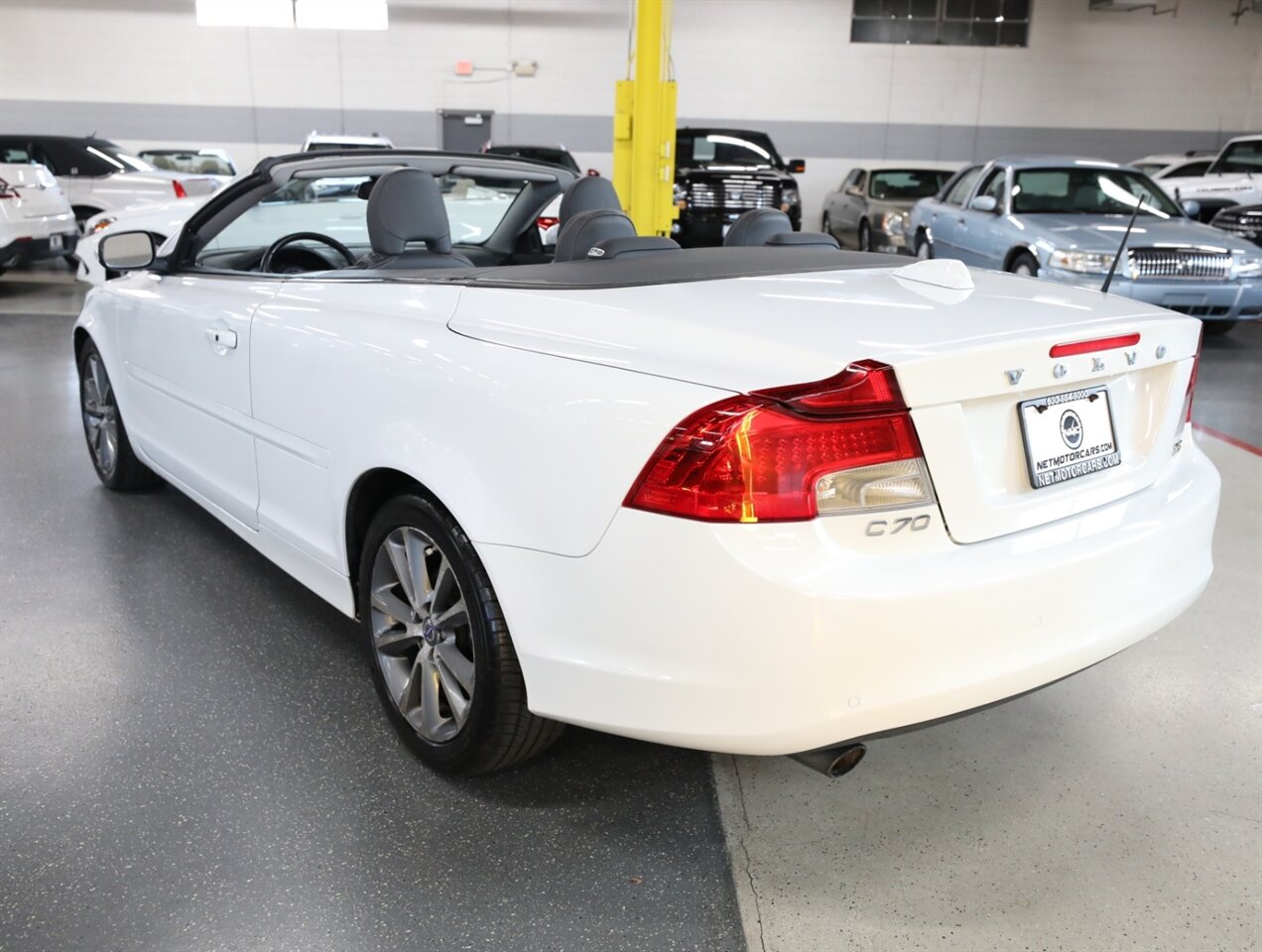 2013 Volvo C70 T5 Premier Plus - Photo 14 - Addison, IL 60101