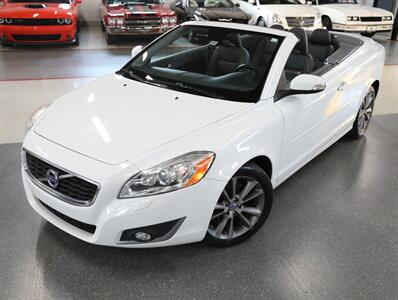 2013 Volvo C70 T5 Premier Plus - Photo 2 - Addison, IL 60101