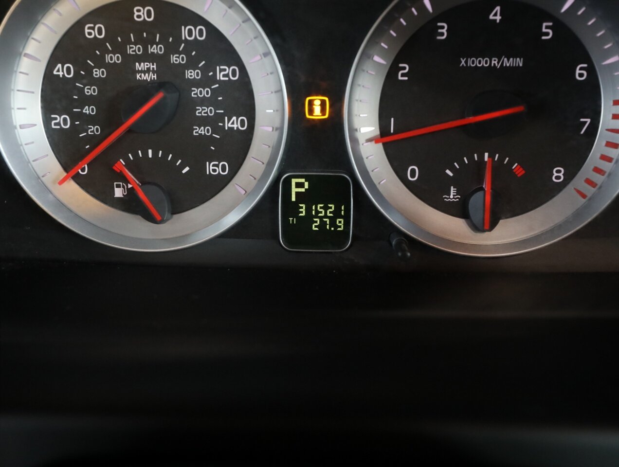 2013 Volvo C70 T5 Premier Plus - Photo 33 - Addison, IL 60101