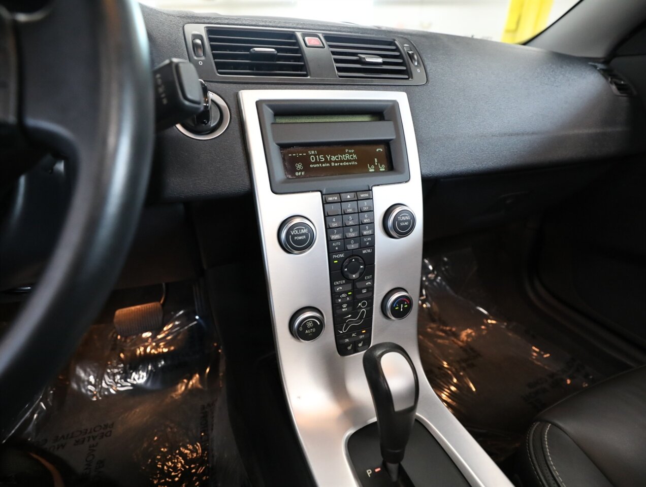 2013 Volvo C70 T5 Premier Plus - Photo 28 - Addison, IL 60101