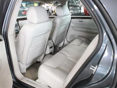 2010 Cadillac DTS Luxury Collection   - Photo 30 - Addison, IL 60101