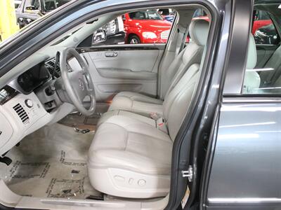 2010 Cadillac DTS Luxury Collection   - Photo 39 - Addison, IL 60101